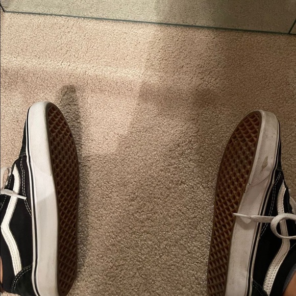 Van’s - Picture 6 of 6